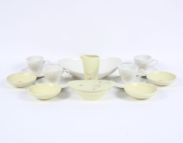 Appraisal: Russel Wright Knowles Queen Ann's Lace Pattern Oval Vegetable Cups