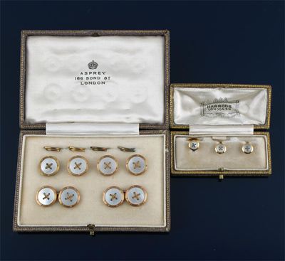 Appraisal: A set of dress cufflinks and four studs Of circular