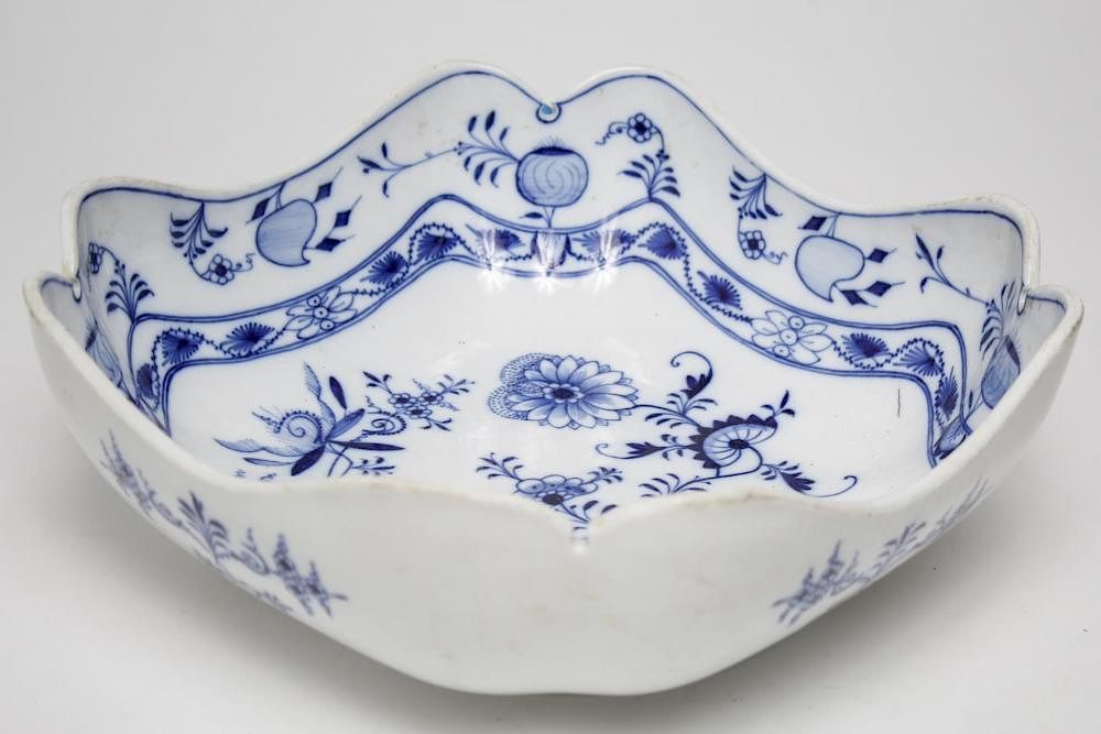 Appraisal: Colln-Meissen Blue Onion Porcelain Serving Bowl German porcelain impressed Colln-Meissen