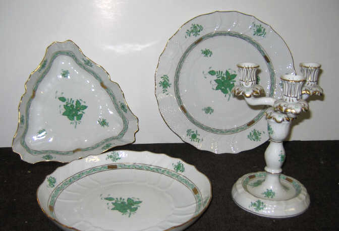 Appraisal: FOUR PIECES HEREND In the green Chinese Bouquet pattern including