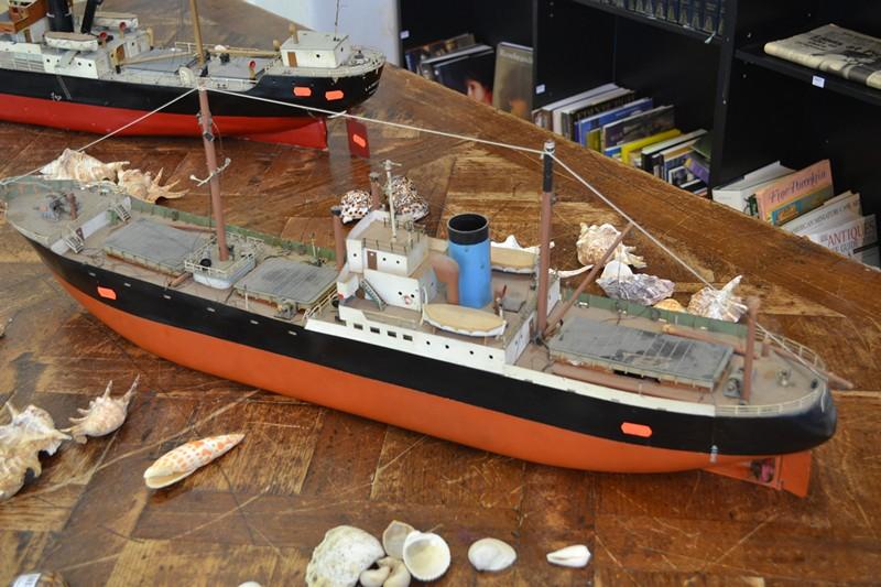 Appraisal: MODEL SHIP OF THE KARITANE NAPIER