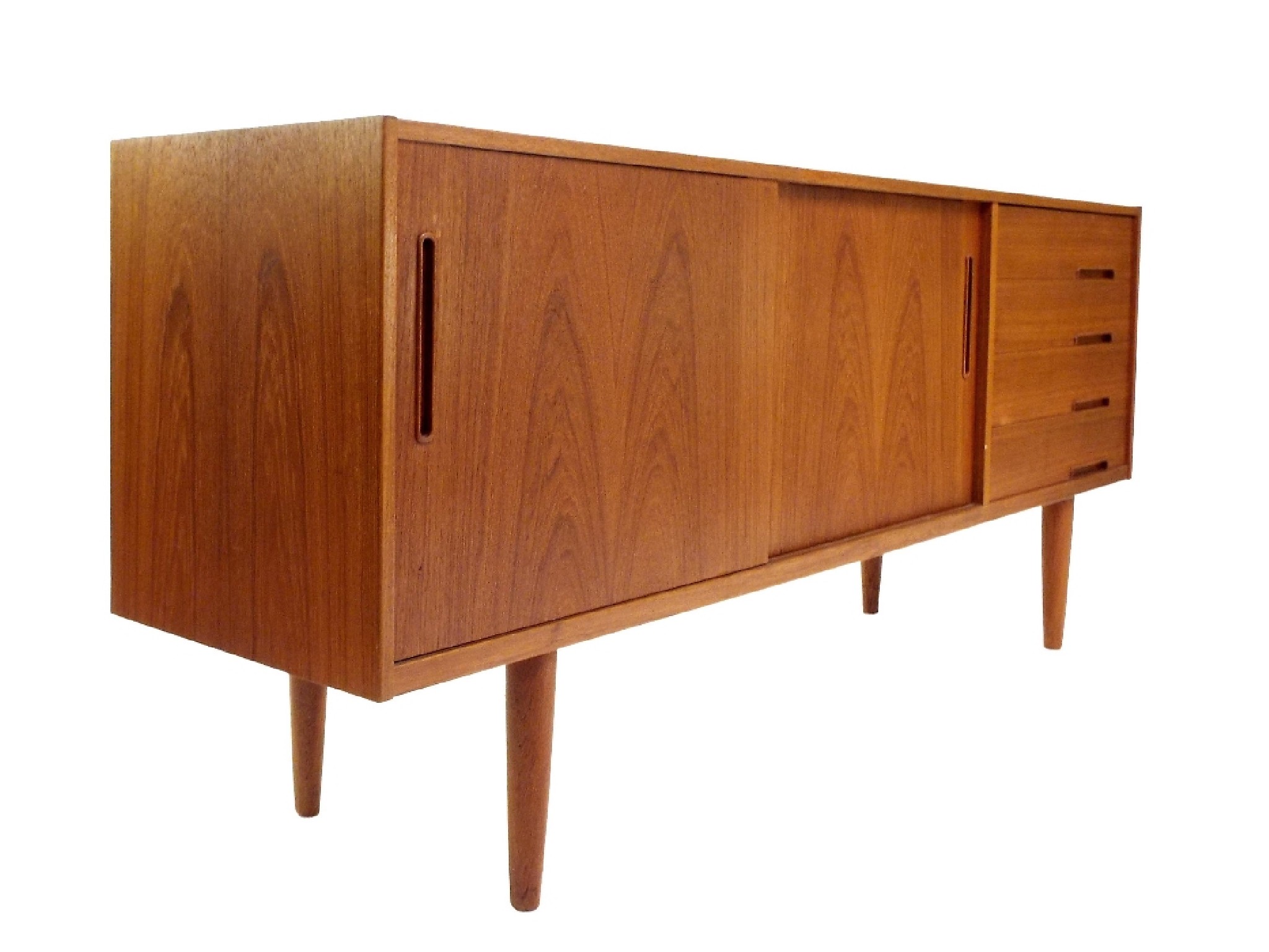 Appraisal: Nils Jonsson for Troeds 'Bjarnum' Swedish teak sideboard with sycamore