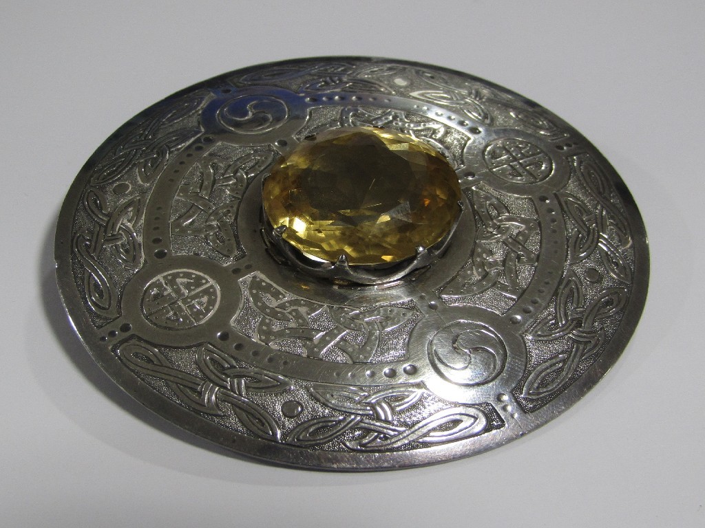 Appraisal: A Scottish silver cloak brooch in the form of a