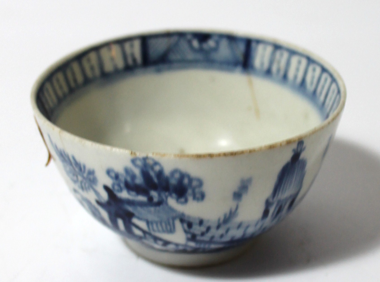 Appraisal: An thC blue and white Lowestoft porcelain tea bowl the