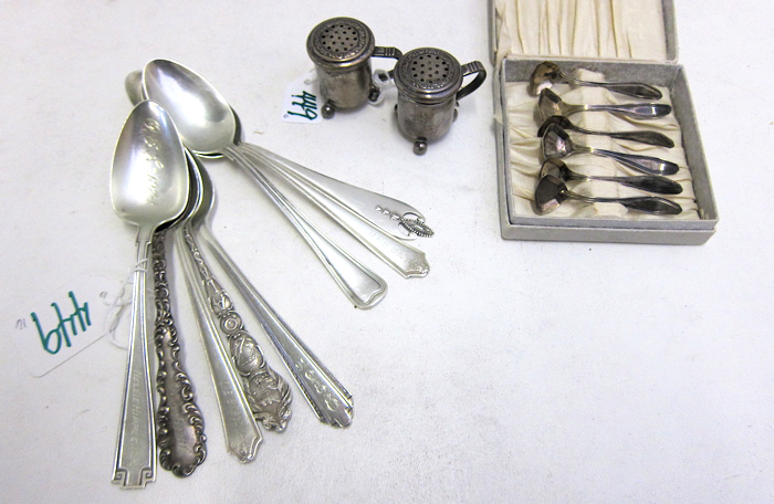 Appraisal: PIECES ASSORTED SILVER FLATWARE HOLLOWWARE Fourteen sterling silver teaspoons including