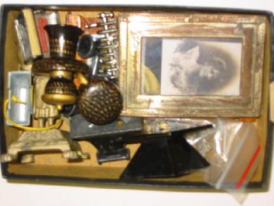 Appraisal: A quantity of doll's house accessories in metal wood and