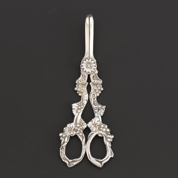 Appraisal: ENGLISH P H VOGEL CO STERLING SILVER GRAPE SHEARS BIRMINGHAM