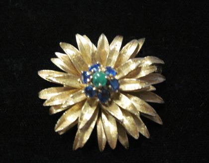 Appraisal: karat yellow gold flower pinFlorentine finished gold centering on six