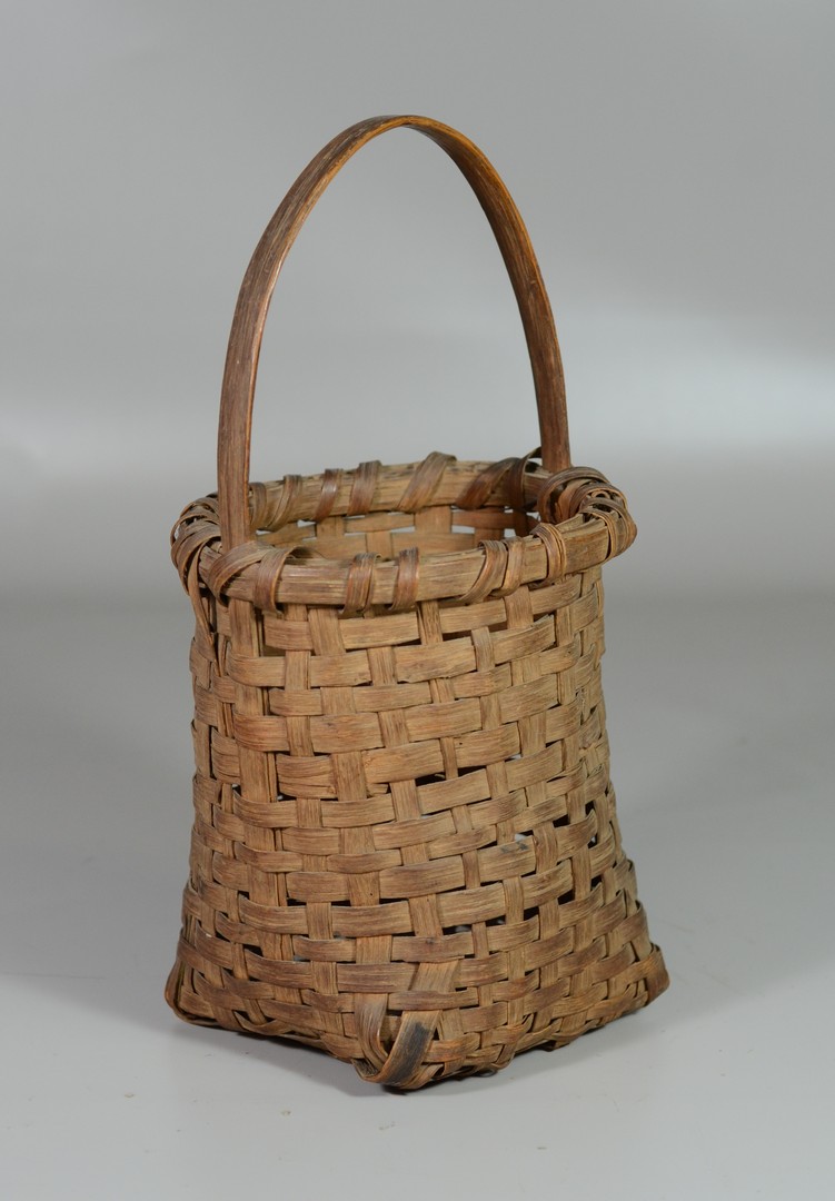 Appraisal: Small splint gathering basket with square base high looped handle