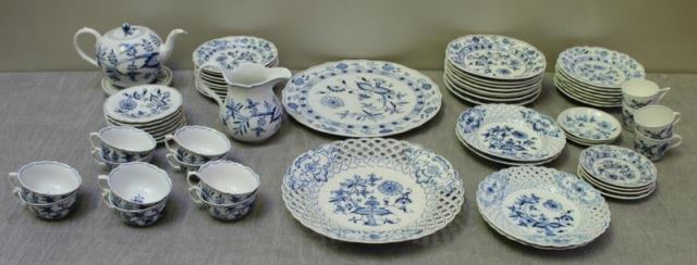 Appraisal: MEISSEN Lot of Assorted Blue Onion Porcelain Includes plates saucers