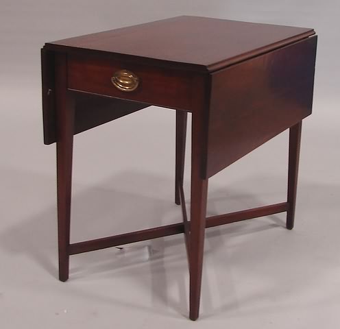 Appraisal: Mahogany drop leaf top one drawer cross stretcher base t