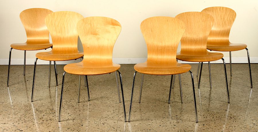 Appraisal: SET LABELED KNOLL STUDIO SPRITE STACKING CHAIRS A set of