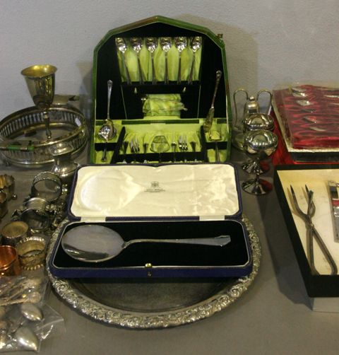 Appraisal: A quantity of silver plate comprising a boxed set of