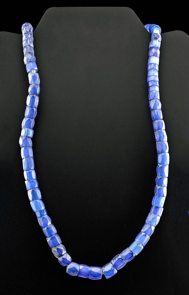 Appraisal: th C Dutch Glass Trade Bead Necklace Western Europe The