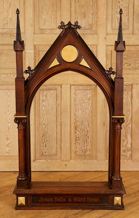 Appraisal: TH CENTURY GOTHIC STYLE OAK FRAME A nineteenth century Gothic