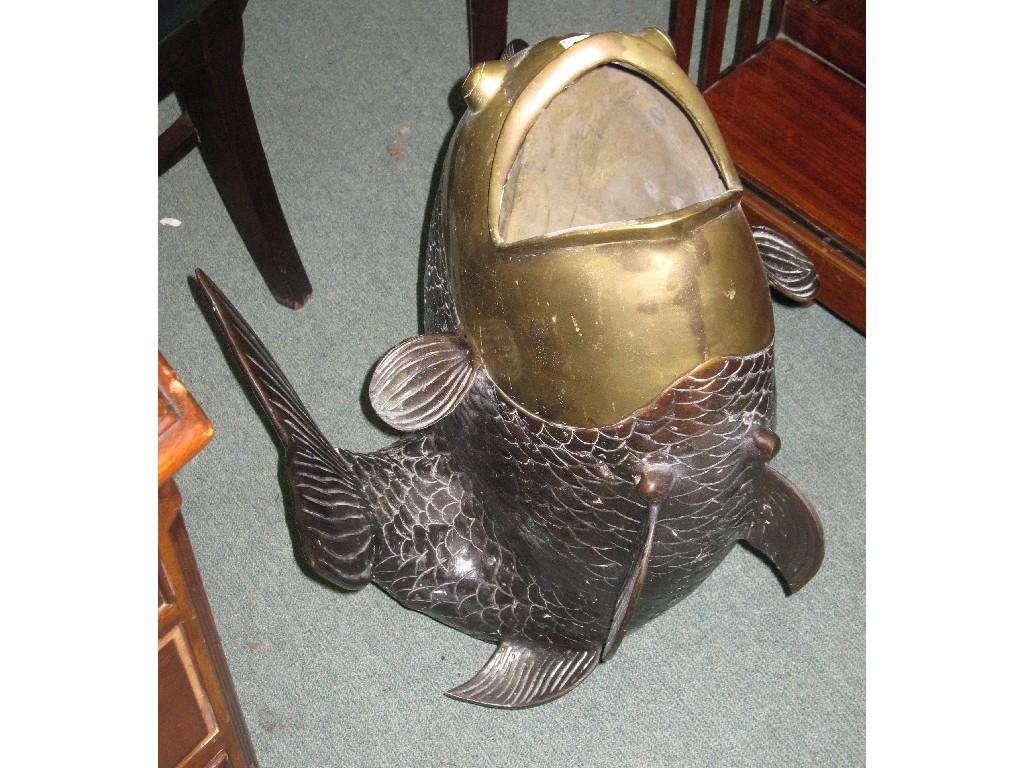 Appraisal: Brass fish stickstand