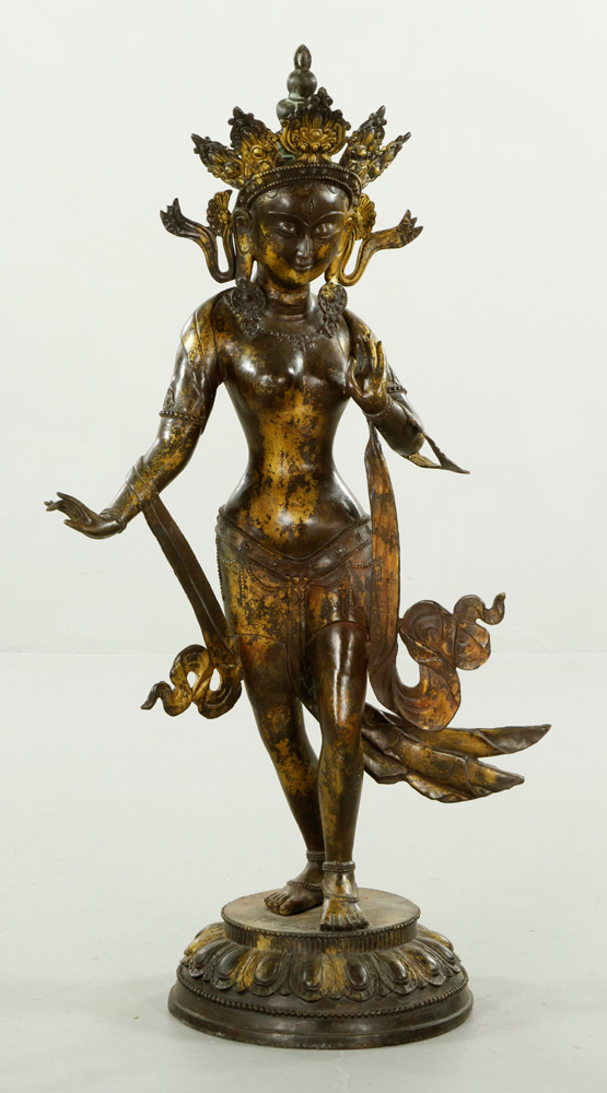 Appraisal: - Chinese Bronze Figure of Guanyin Bronze standing figure of