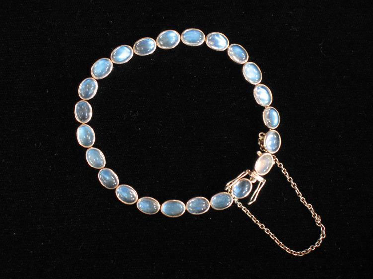 Appraisal: A MOONSTONE BRACELET each oval cabochon moonstone in a ct