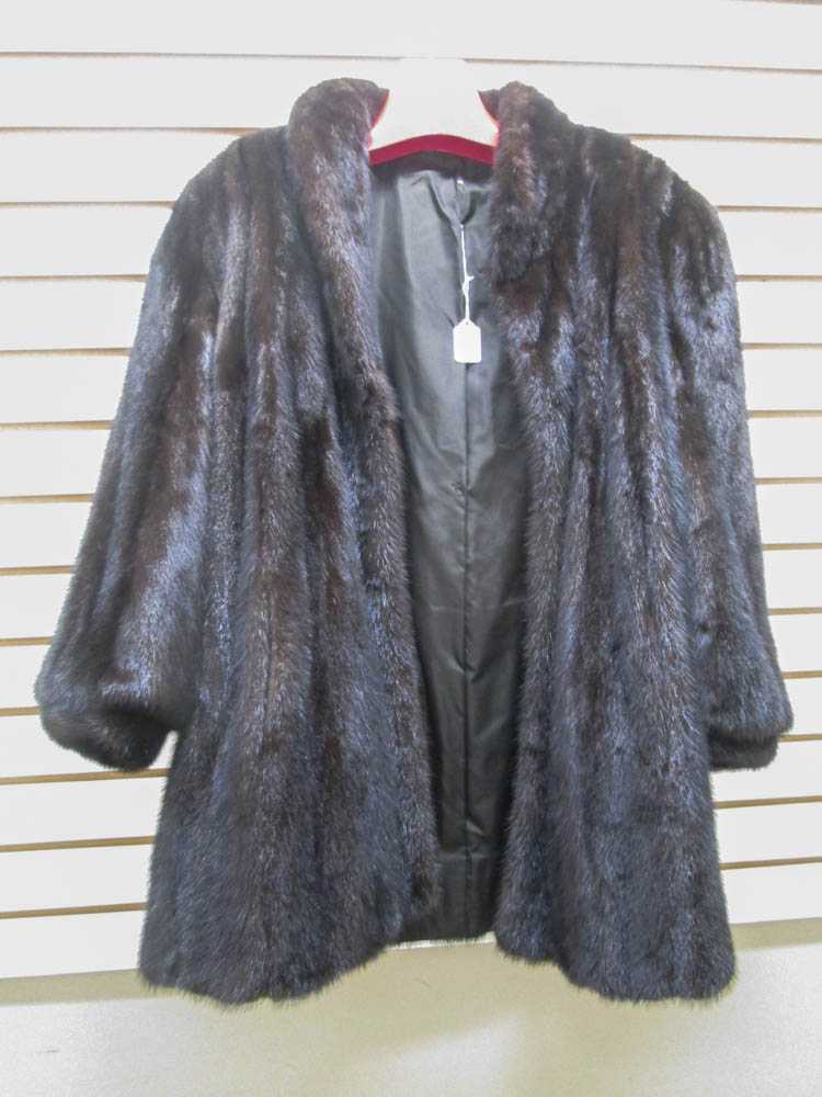 Appraisal: LADY'S MINK COAT brown fur having three hook and eye