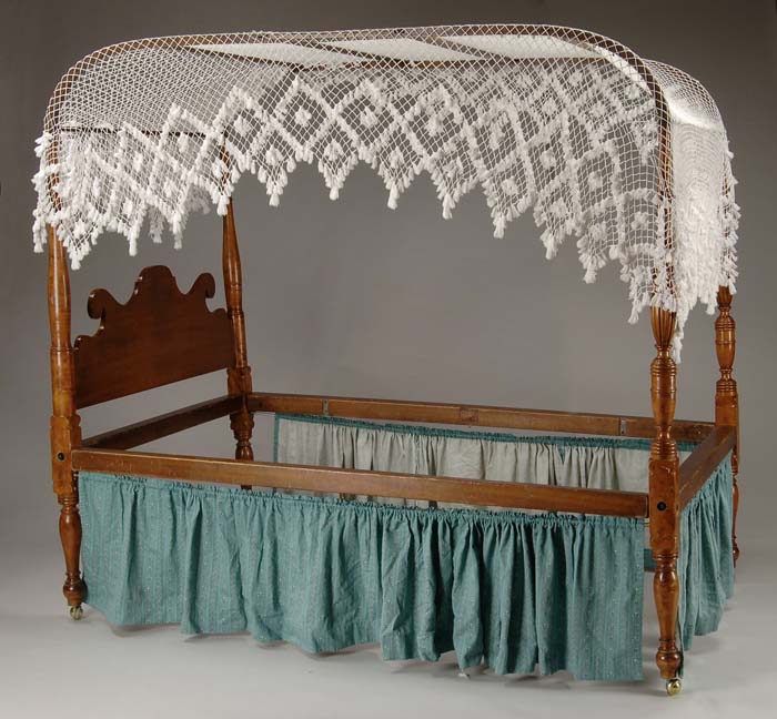 Appraisal: FINE CURLY MAPLE SHERATON CANOPY BED The front foot posts