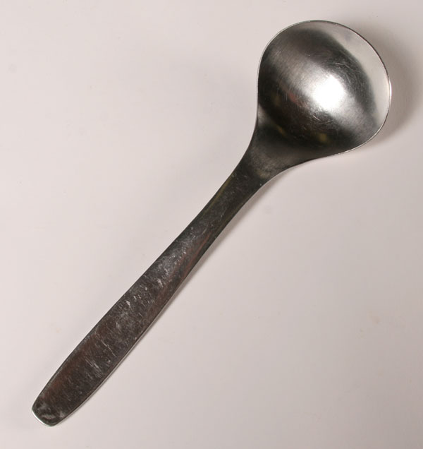 Appraisal: Russel Wright Highlight Pinch Serving Spoon by Hull Made in