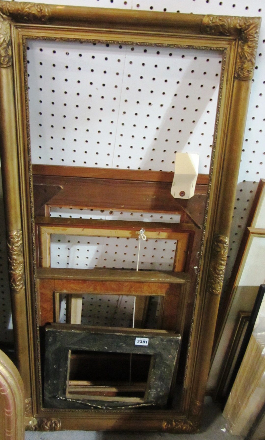 Appraisal: A group of various picture frames