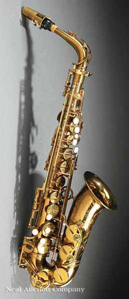 Appraisal: A Henri Selmer Paris Mark VI Alto Saxophone c serial