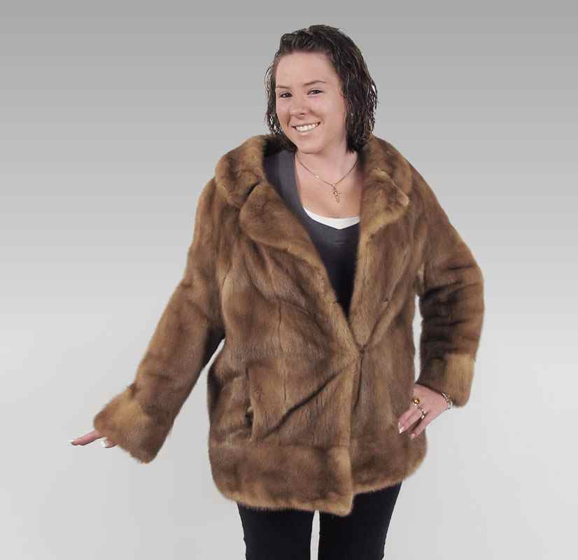 Appraisal: 's TAN MINK JACKET WITH COLLAR 's style medium length