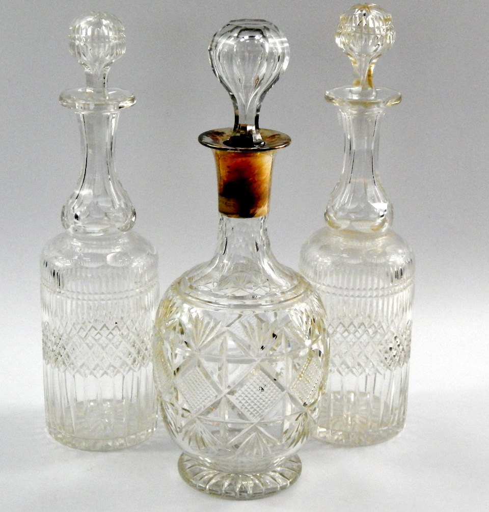 Appraisal: A pair of Victorian cut glass decanters and stoppers cm