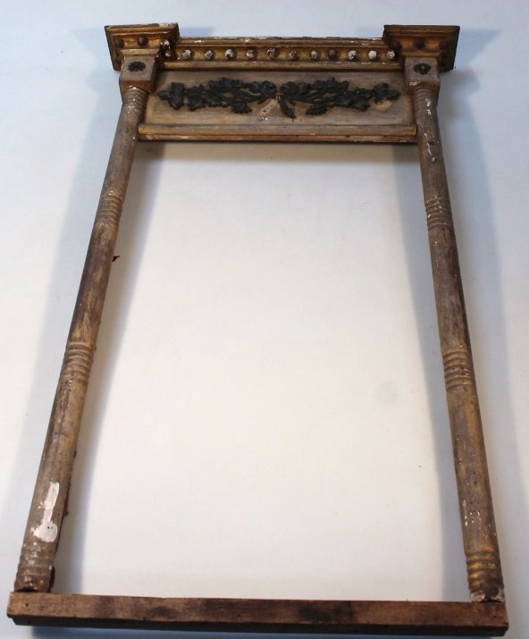 Appraisal: An early thC giltwood pier glass frame the inverted top