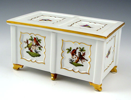 Appraisal: HEREND PORCELAIN COVERED BOX Bird fly and butterfly decoration Measures