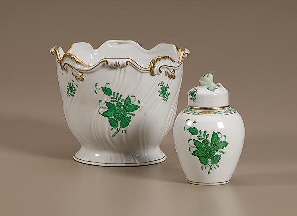 Appraisal: HEREND PORCELAIN CHINESE BOUQUET CACHE POT AND JAR Hungarian mid-