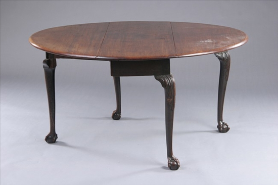 Appraisal: GEORGIAN CHIPPENDALE DROP-LEAF TABLE th century Projecting rectangular top with