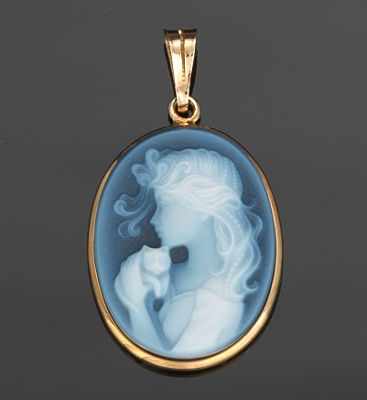 Appraisal: An Italian Gold and Cameo Pendant k yellow gold pendant