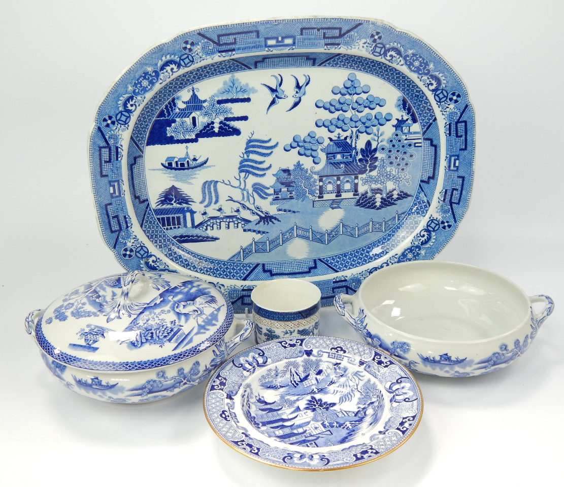 Appraisal: A thC willow pattern meat plate cm and two blue