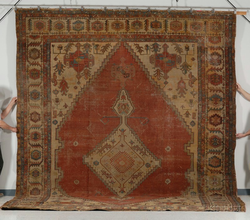 Appraisal: Bahkshaish Carpet Northwest Persia second half th century areas of