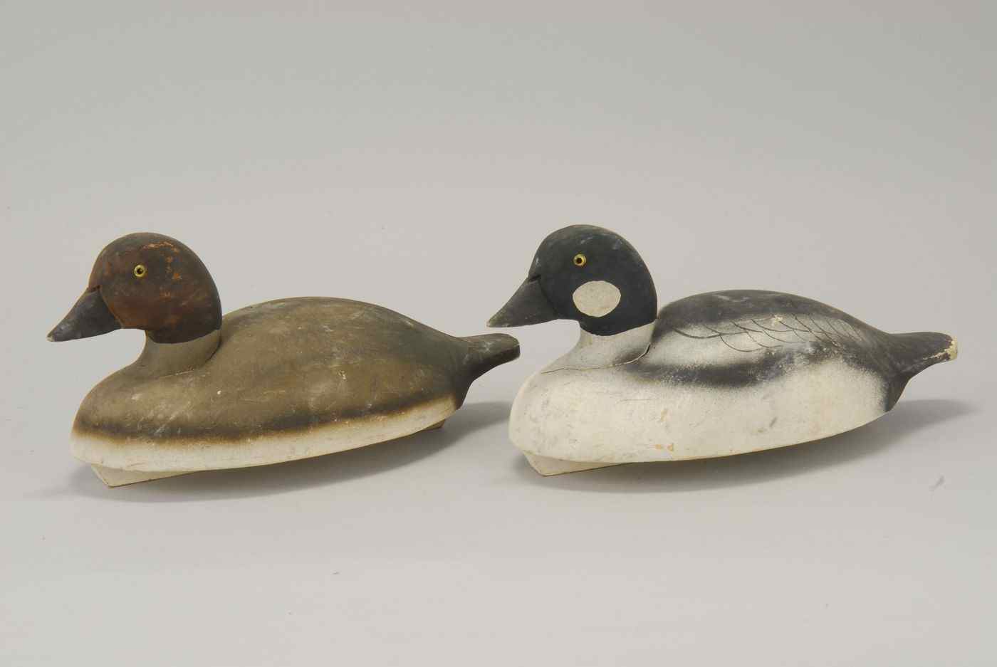 Appraisal: PAIR OF GOLDENEYE DECOYSBy the Wild Fowler Decoy Company of