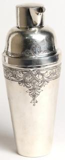 Appraisal: Gorham Hammered Sterling Silver Cocktail Shaker The vintage bar piece