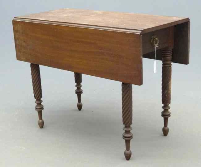 Appraisal: th c Federal twist leg single drawer dropleaf table Top