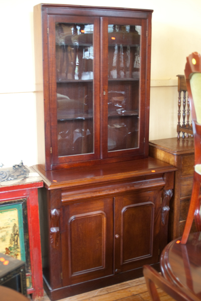 Appraisal: VICTORIAN CEDAR BUFFETT BOOKCASE