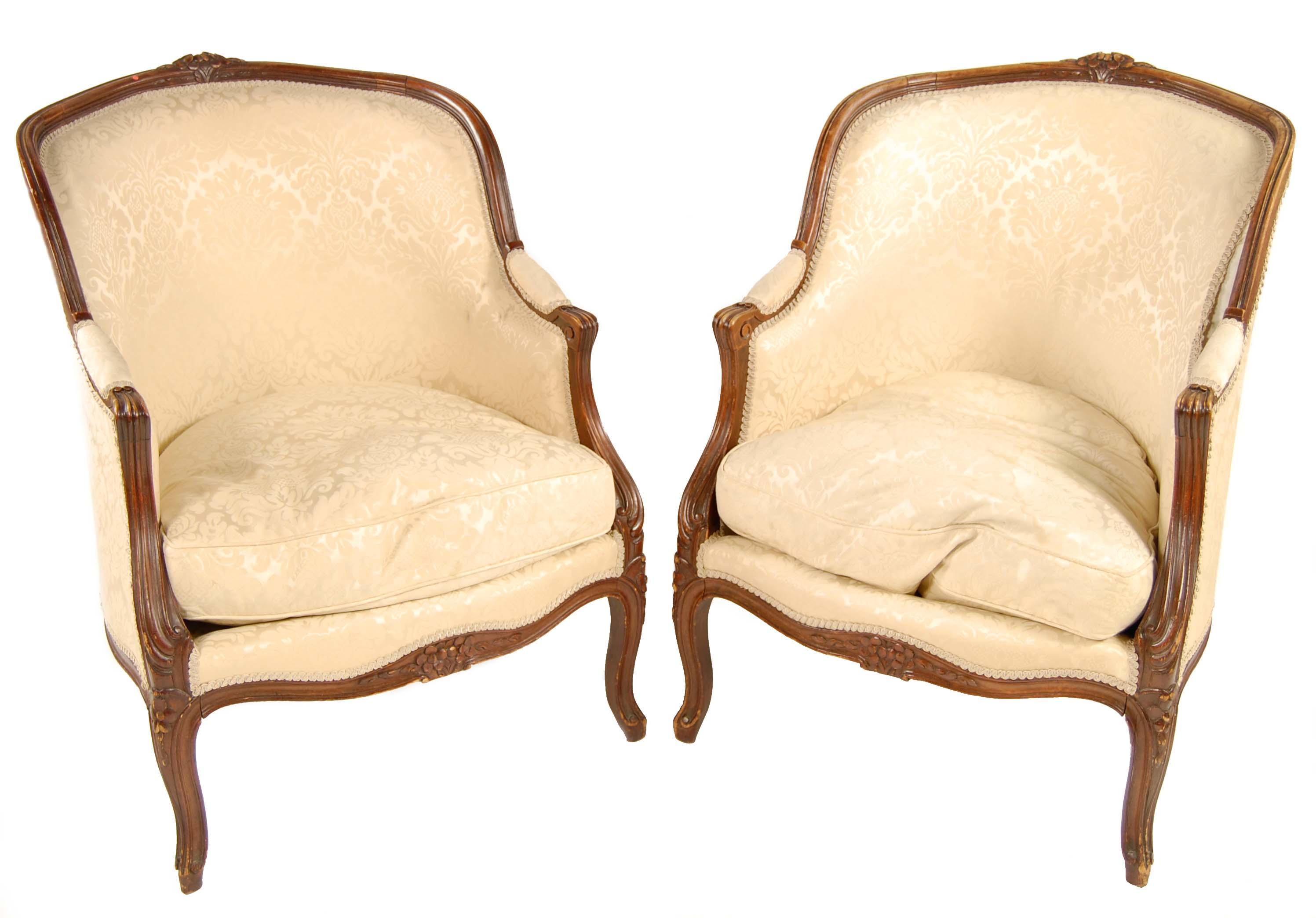 Appraisal: A pair of French beechwood bergeres