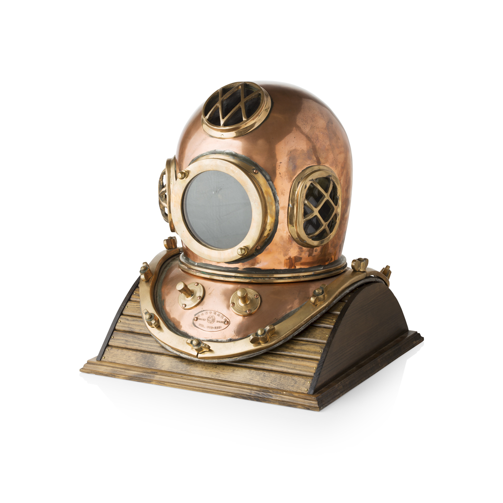 Appraisal: COPPER AND BRASS DIVER'S HELMET TH CENTURY the copper body