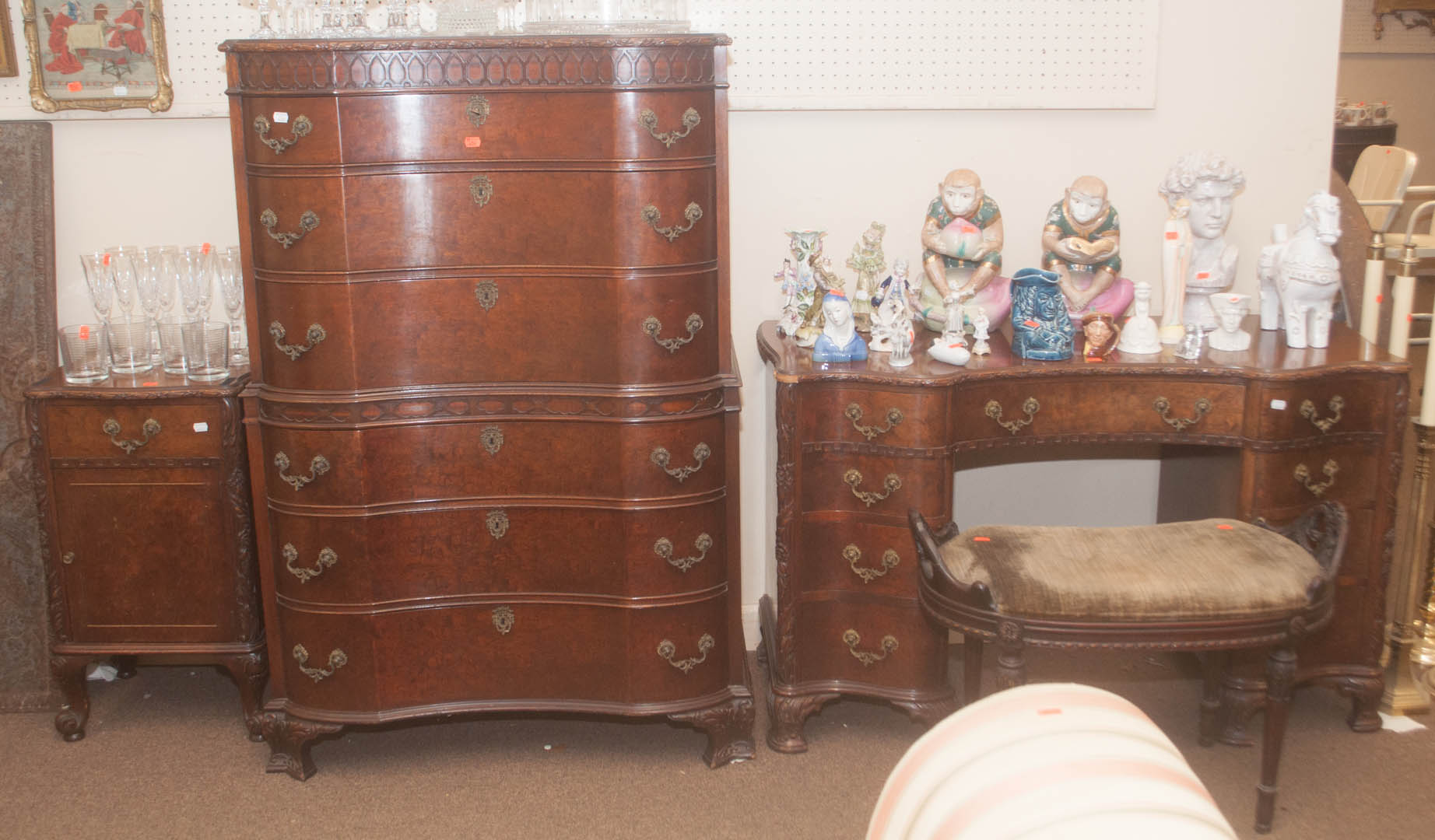 Appraisal: Four-pieces of bedroom furniture including vanity desk and night stand