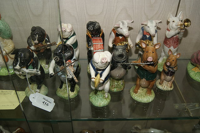 Appraisal: A COMPLETE COLLECTION OF BESWICK PIG PROMS PORCELAIN MODELS with