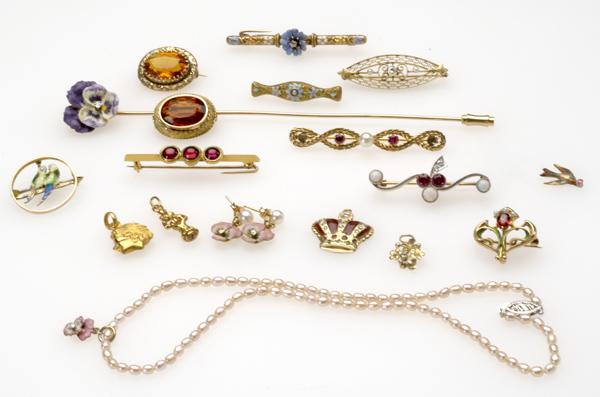 Appraisal: AMERICAN ART NOUVEAU GOLD JEWELRY ETC Nineteen pieces include enameled