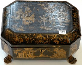 Appraisal: TH CENTURY CHINESE EXPORT LACQUER WARE TEA CADDY