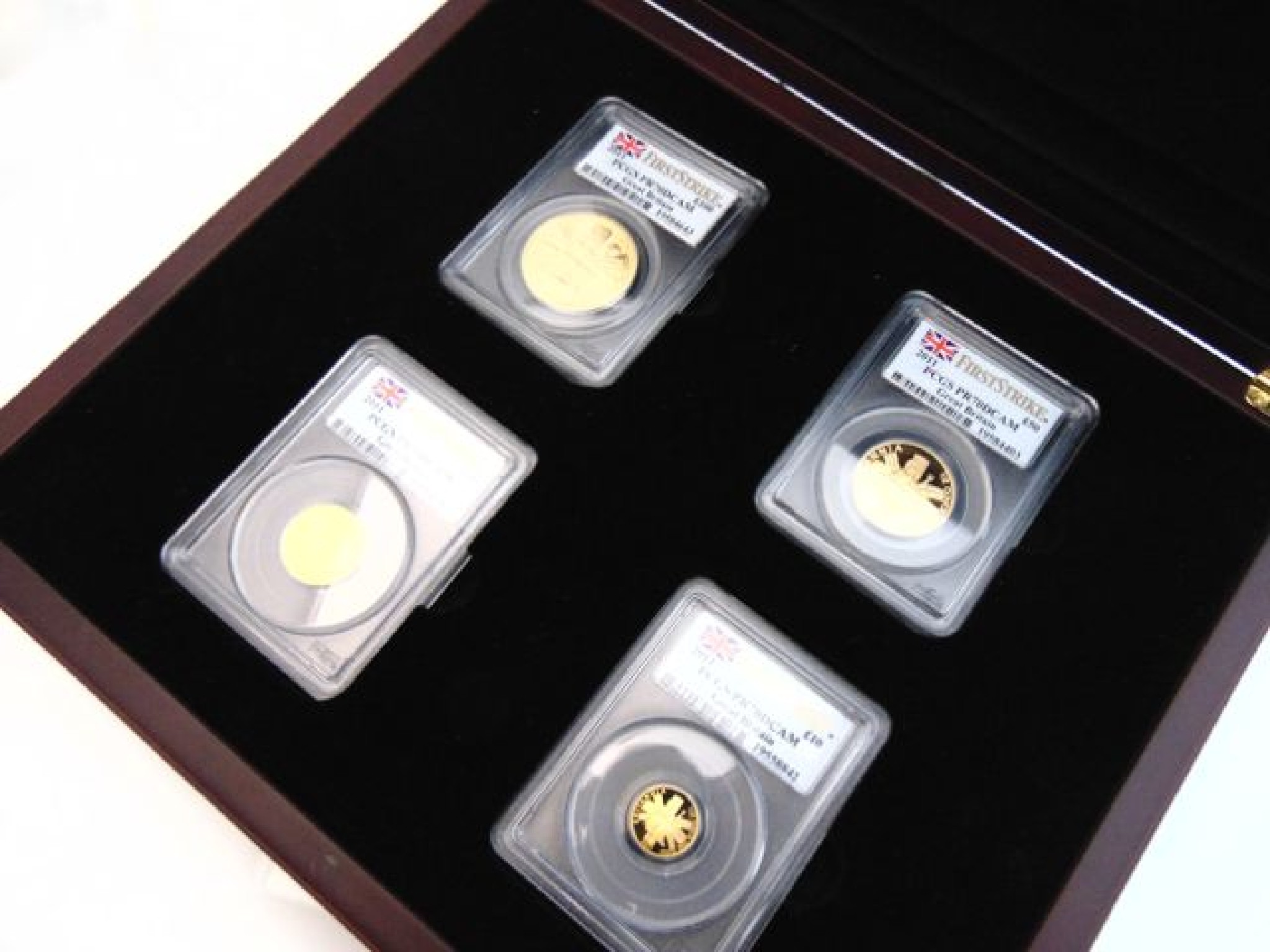 Appraisal: A Britannia Gold Coin set comprising and fitted display case