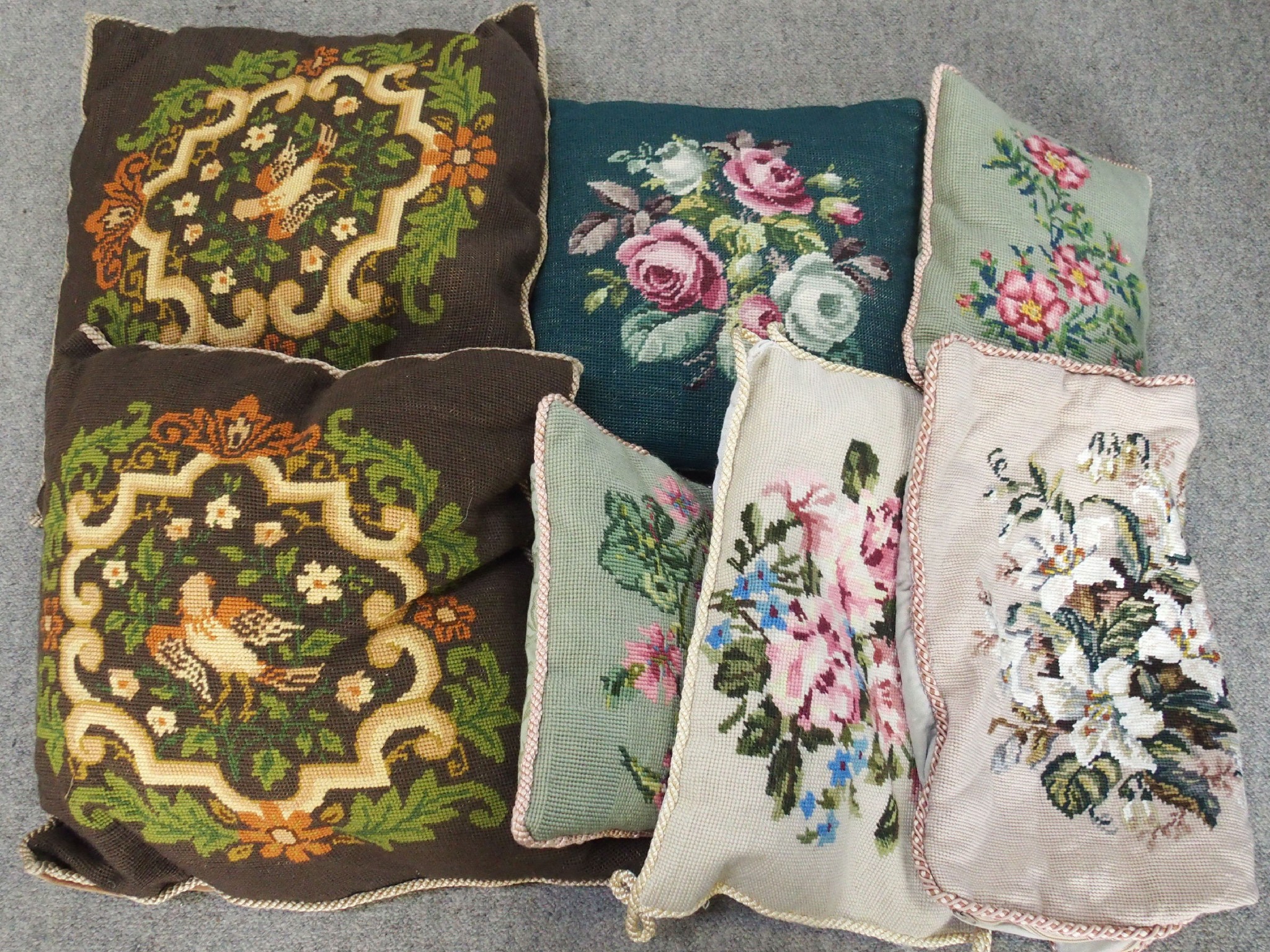 Appraisal: Group of decorative tapestry cushions