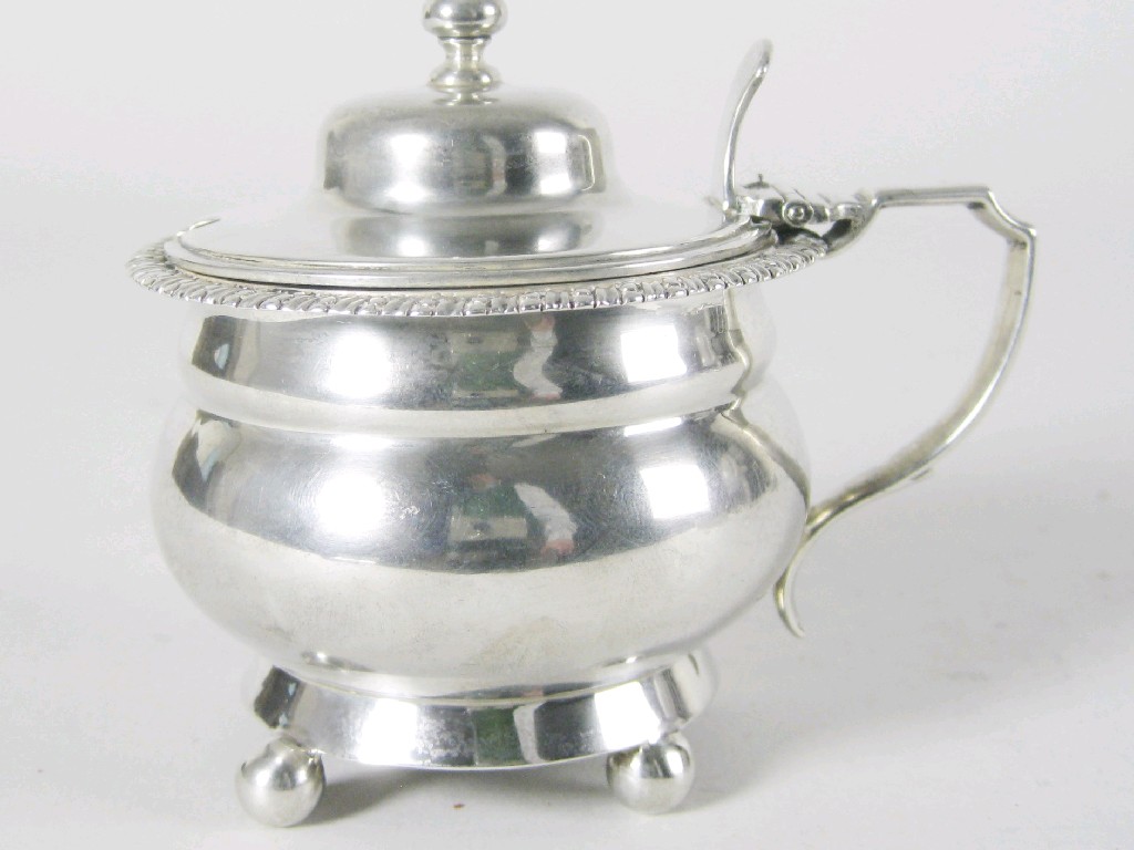 Appraisal: An Edward VII heavy circular Mustard Pot with gadroon rim