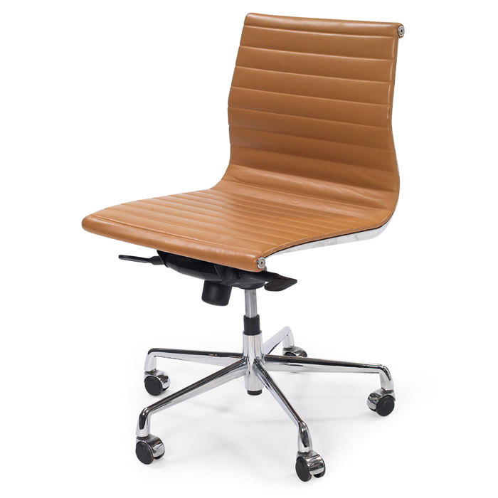 Appraisal: Charles Ray Eames Aluminum Group task chair by Herman Miller